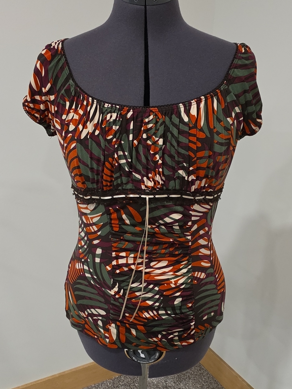 Studio Y Leaf-Print Scoop Neck Empire Top in Green, Orange, Cream